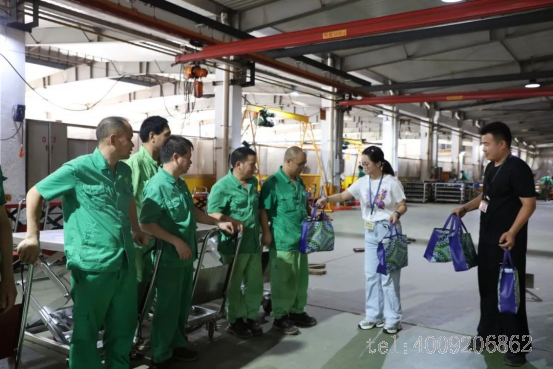 【關(guān)懷】如意公司工會開展夏日送清涼活動(dòng)(圖4) 【關(guān)懷】如意公司工會開展夏日送清涼活動(dòng)(圖4)